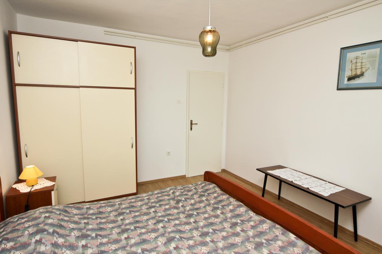 Ivanko Apartamento Zavala